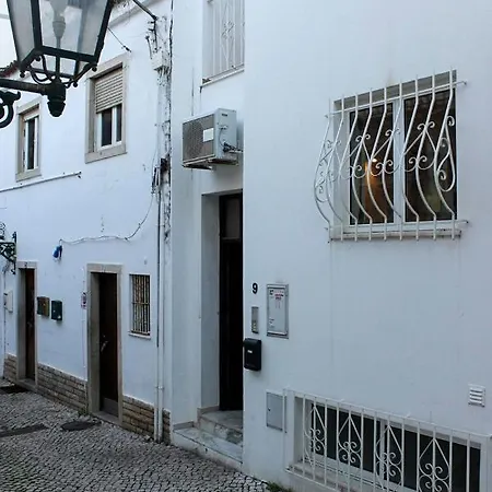 Sofeelings, Mar Piso 2, Baixa De